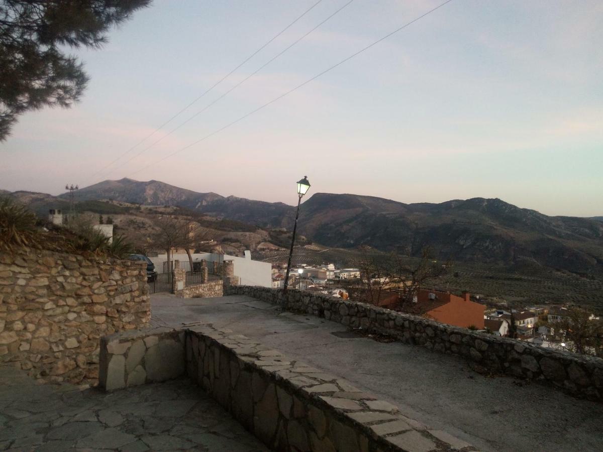 Cueva El Madrono Villa Pegalajar ภายนอก รูปภาพ